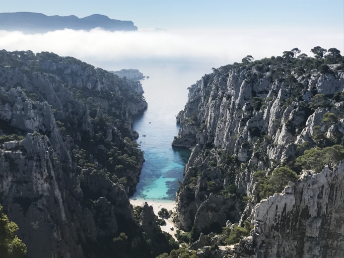 secteurs d'escalade, de grimpe et de randonnée dans les calanques, la calanque d'en vau