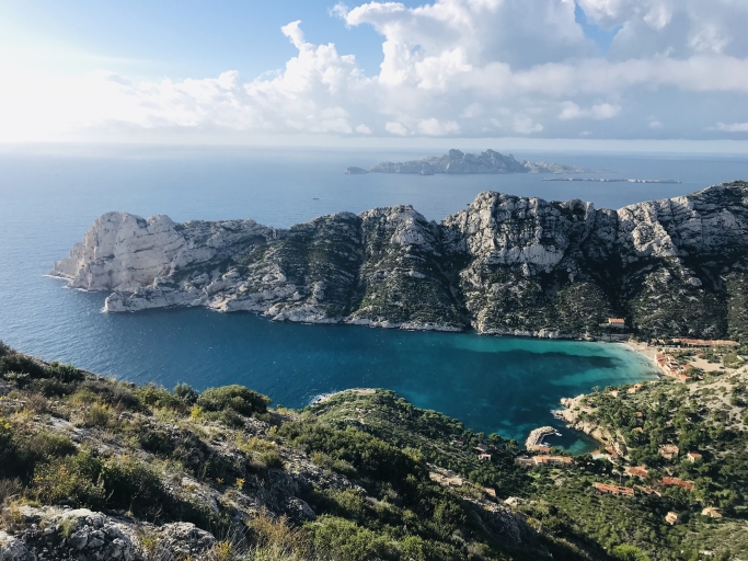 secteurs d'escalade, de grimpe et de randonnée dans les calanques, la calanque de sormiou