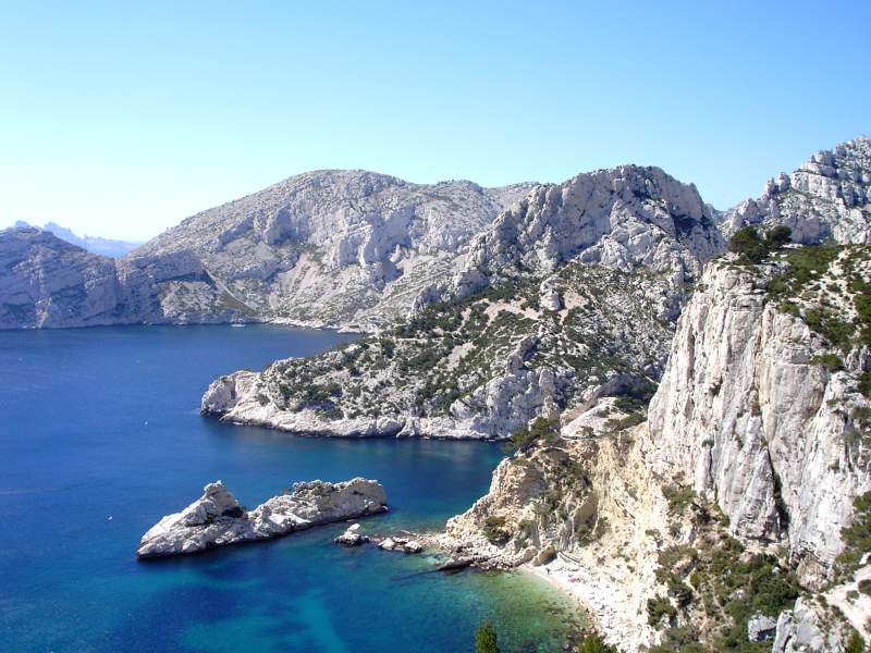 secteurs d'escalade, de grimpe et de randonnée dans les calanques, sugiton, les pierres tombées