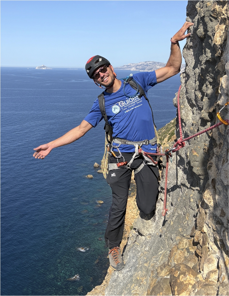 dans la traversée des immortelles cap canaille cassis marseille